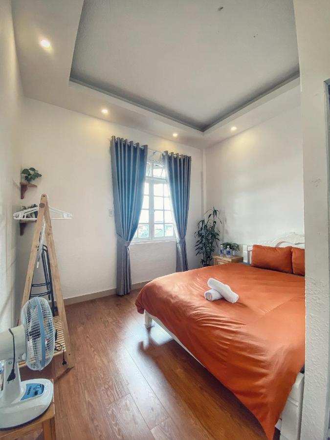 Cam Hoang Vy Apartment Да Лат Екстериор снимка